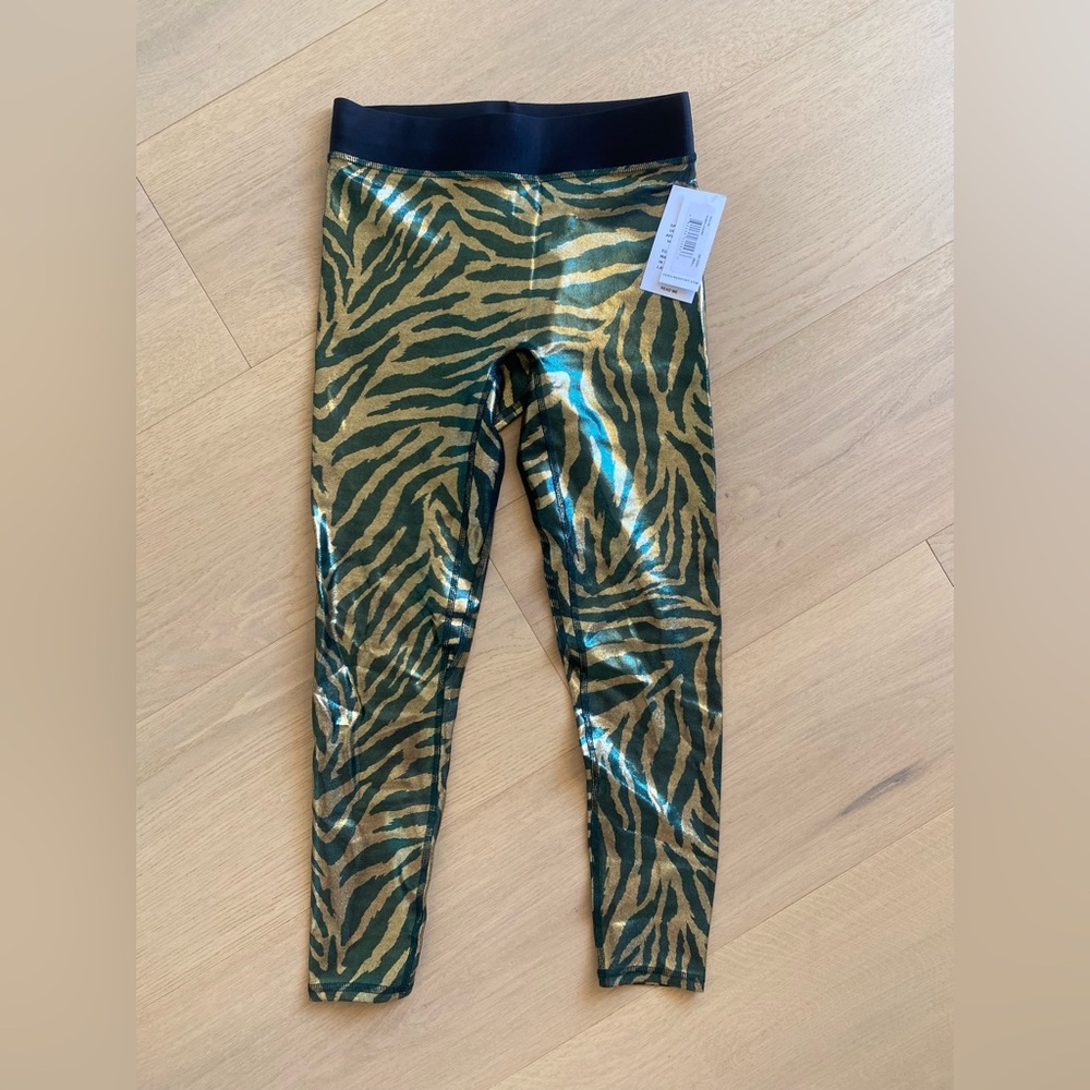 Heroine Sport Gold and Black Leggings with Striking Design